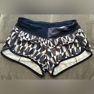 Lululemon Geometric Patterned Women's Shorts